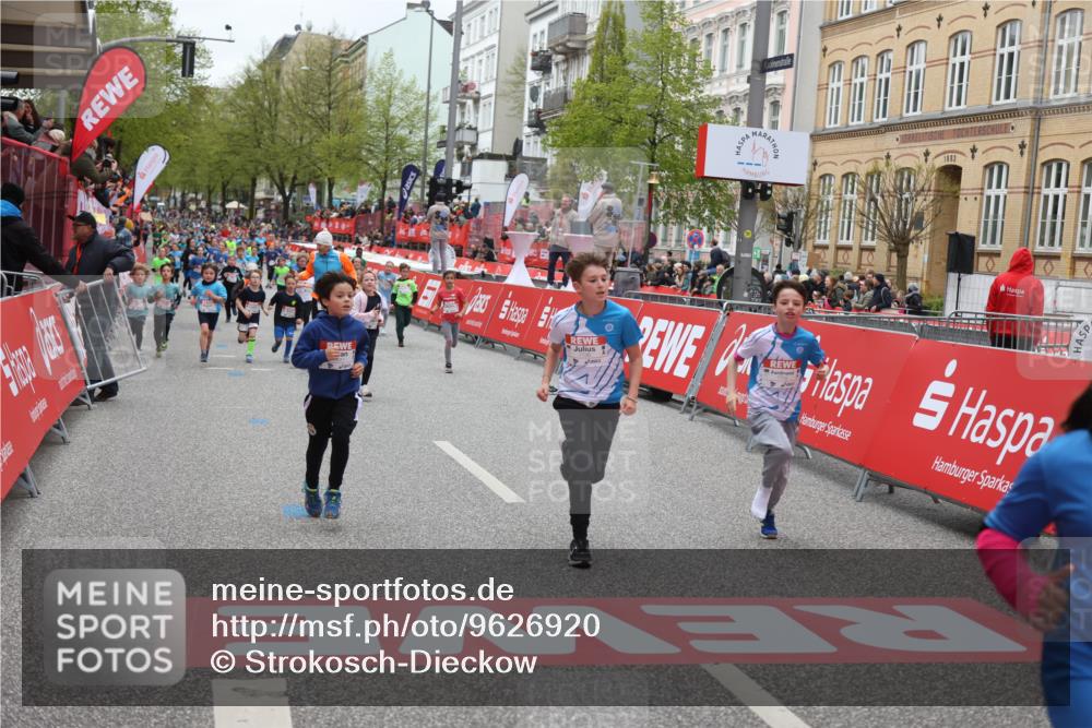25.04.2026 - Das Zehntel Strokosch-Dieckow http://msf.ph/oto/9626920 25.04.2026 10:59:02 Ziel 5206, 5616, 5643, 6348, 6378, 6574, 6609, 6662, 6678, 6681, 6837, 6893, 6897, 7680, 7736, 7755, 7915 meine-sportfotos.de