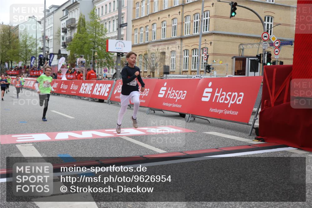 25.04.2026 - Das Zehntel Strokosch-Dieckow http://msf.ph/oto/9626954 25.04.2026 10:50:22 Ziel 5005, 5383, 5577, 5579, 5589, 6327, 6339, 7156, 7619, 7706, 7939 meine-sportfotos.de
