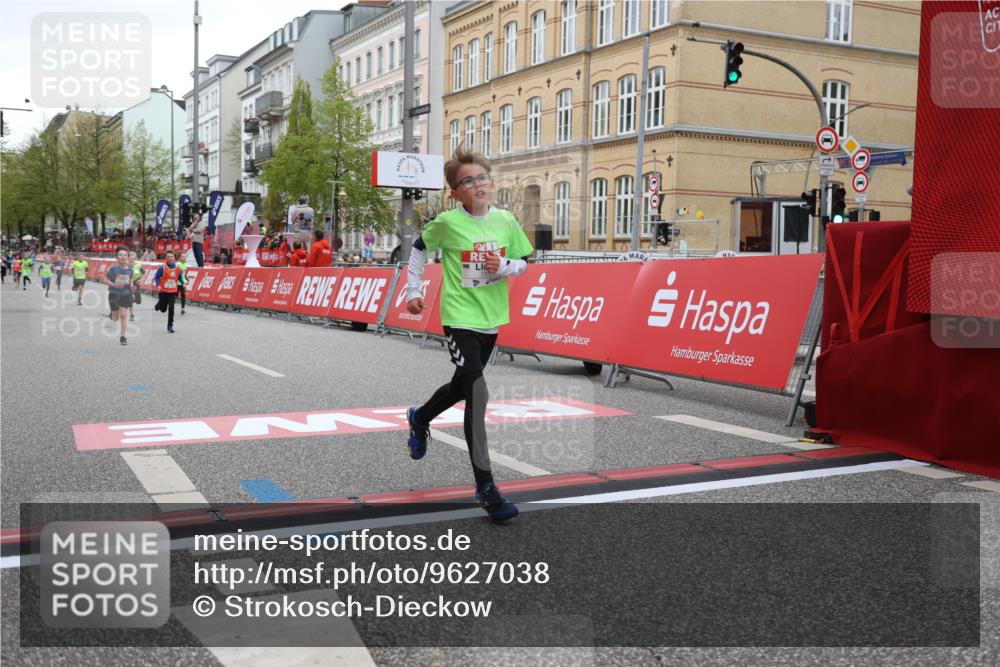 25.04.2026 - Das Zehntel Strokosch-Dieckow http://msf.ph/oto/9627038 25.04.2026 10:50:24 Ziel 5005, 5577, 7156 meine-sportfotos.de