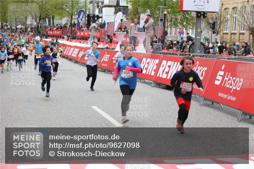 25.04.2026 - Das Zehntel Strokosch-Dieckow http://msf.ph/oto/9627098 25.04.2026 10:59:00 Ziel 5032, 5168, 5206, 5377, 5608, 5616, 5643, 5810, 6348, 6378, 6574, 6609, 6662, 6678, 6837, 6848, 6892, 6893, 6897, 7680, 7915 meine-sportfotos.de