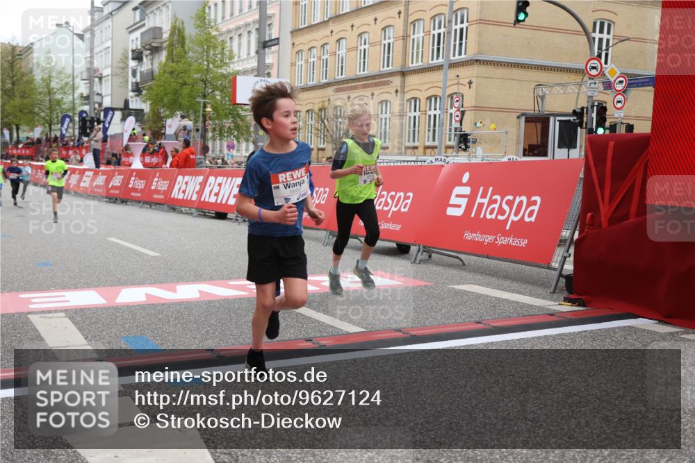 25.04.2026 - Das Zehntel Strokosch-Dieckow http://msf.ph/oto/9627124 25.04.2026 10:50:28 Ziel 5005, 5577, 6075, 6883, 7156 meine-sportfotos.de