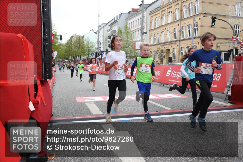 25.04.2026 - Das Zehntel Strokosch-Dieckow http://msf.ph/oto/9627260 25.04.2026 10:50:33 Ziel 5101, 5444, 6042, 6044, 6075, 6248, 6883, 7259, 7408, 7409 meine-sportfotos.de