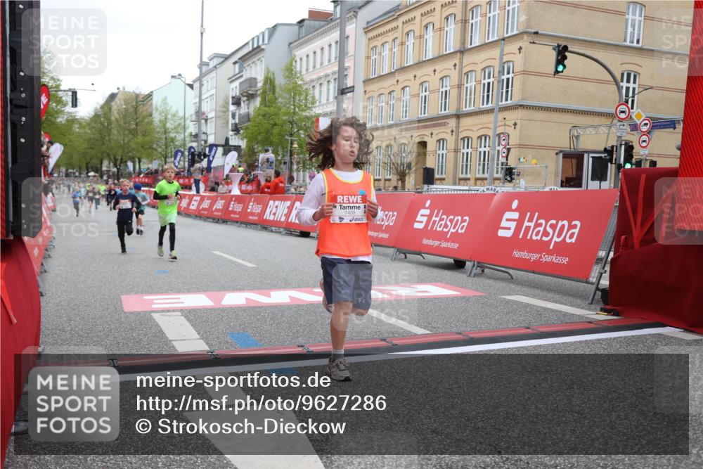 25.04.2026 - Das Zehntel Strokosch-Dieckow http://msf.ph/oto/9627286 25.04.2026 10:50:34 Ziel 5101, 5304, 5444, 6042, 6044, 6075, 6210, 6248, 7259, 7408, 7409 meine-sportfotos.de