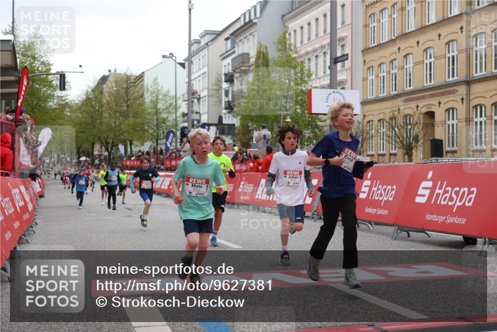 25.04.2026 - Das Zehntel Strokosch-Dieckow http://msf.ph/oto/9627381 25.04.2026 10:50:45 Ziel 5833, 6043, 6332, 6684, 7257, 7929, 8032, 8037, 8040, 8051, 8054 meine-sportfotos.de