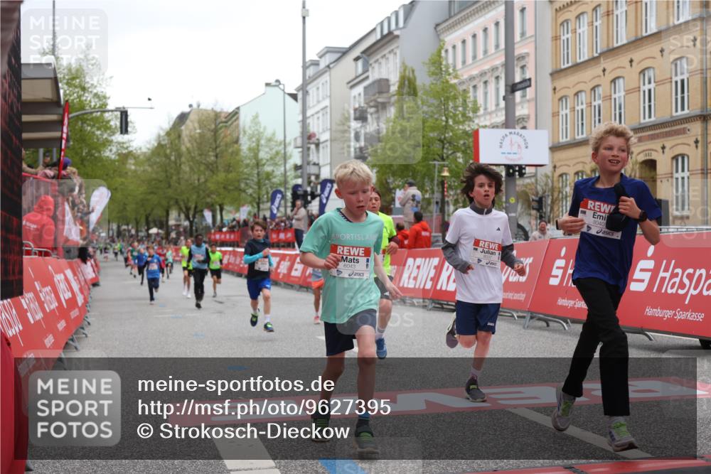 25.04.2026 - Das Zehntel Strokosch-Dieckow http://msf.ph/oto/9627395 25.04.2026 10:50:45 Ziel 5833, 6043, 6332, 6684, 7257, 7929, 8032, 8037, 8040, 8051, 8054 meine-sportfotos.de