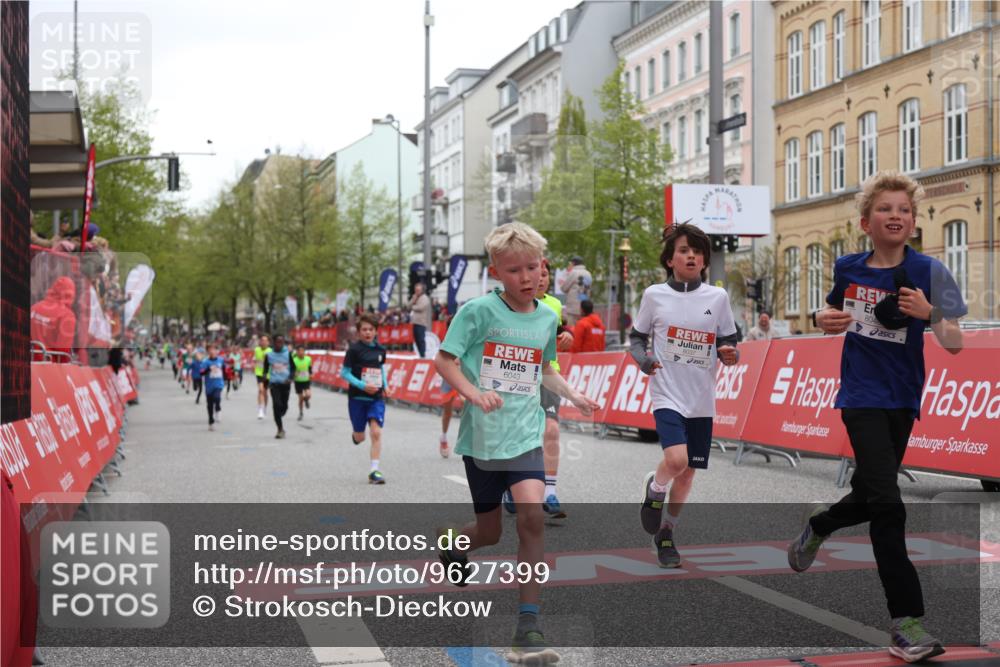 25.04.2026 - Das Zehntel Strokosch-Dieckow http://msf.ph/oto/9627399 25.04.2026 10:50:46 Ziel 5833, 6043, 6332, 6414, 6684, 7257, 7929, 8032, 8037, 8040, 8051, 8054 meine-sportfotos.de
