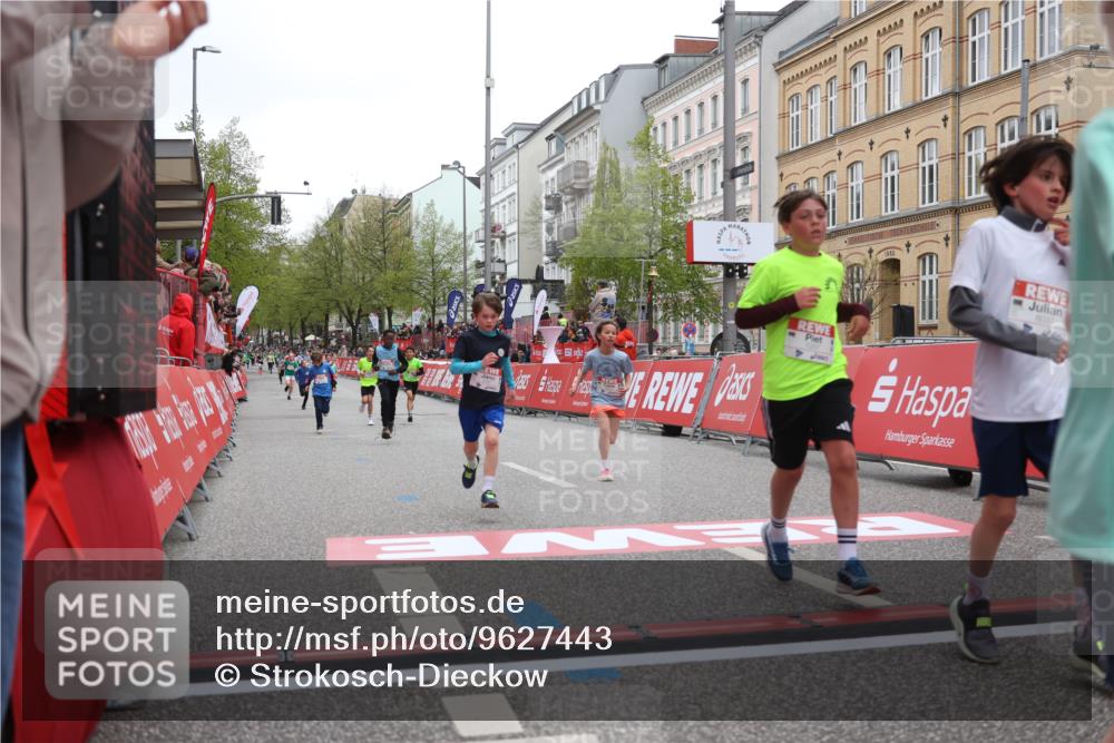 25.04.2026 - Das Zehntel Strokosch-Dieckow http://msf.ph/oto/9627443 25.04.2026 10:50:47 Ziel 5833, 6043, 6332, 6414, 6684, 7257, 7929, 8032, 8037, 8040, 8051, 8054 meine-sportfotos.de