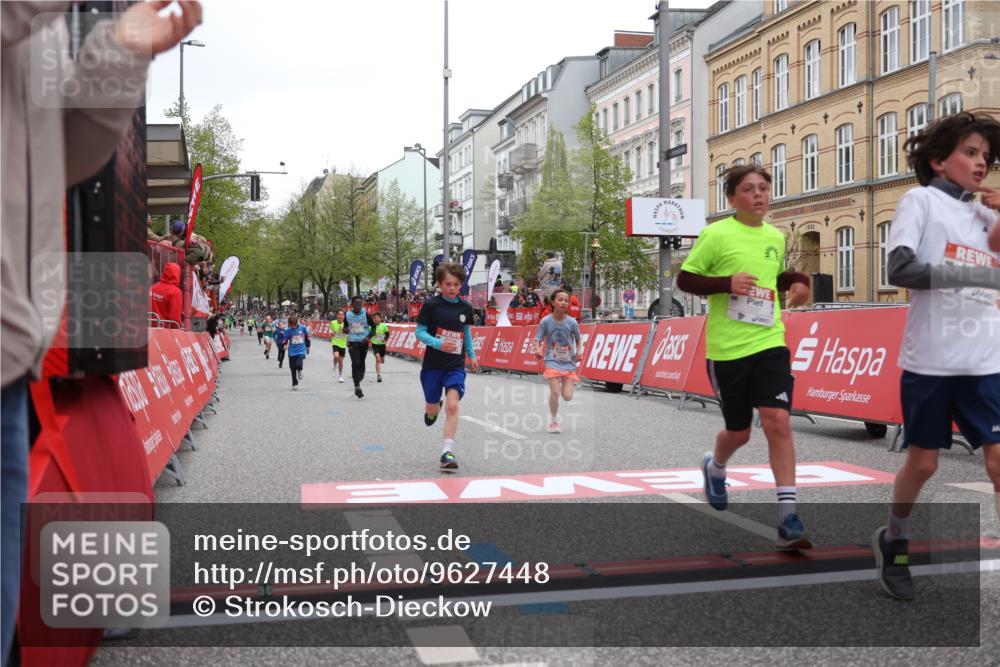 25.04.2026 - Das Zehntel Strokosch-Dieckow http://msf.ph/oto/9627448 25.04.2026 10:50:47 Ziel 5833, 6043, 6332, 6414, 6684, 7257, 7929, 8032, 8037, 8040, 8051, 8054 meine-sportfotos.de
