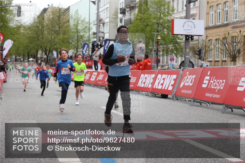 25.04.2026 - Das Zehntel Strokosch-Dieckow http://msf.ph/oto/9627480 25.04.2026 10:50:50 Ziel 5587, 6043, 6141, 6349, 6414, 6710, 7257, 7260, 7688, 8032, 8037, 8040 meine-sportfotos.de