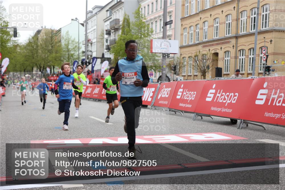 25.04.2026 - Das Zehntel Strokosch-Dieckow http://msf.ph/oto/9627505 25.04.2026 10:50:50 Ziel 5587, 6043, 6141, 6349, 6414, 6710, 7257, 7260, 7688, 8032, 8037, 8040 meine-sportfotos.de