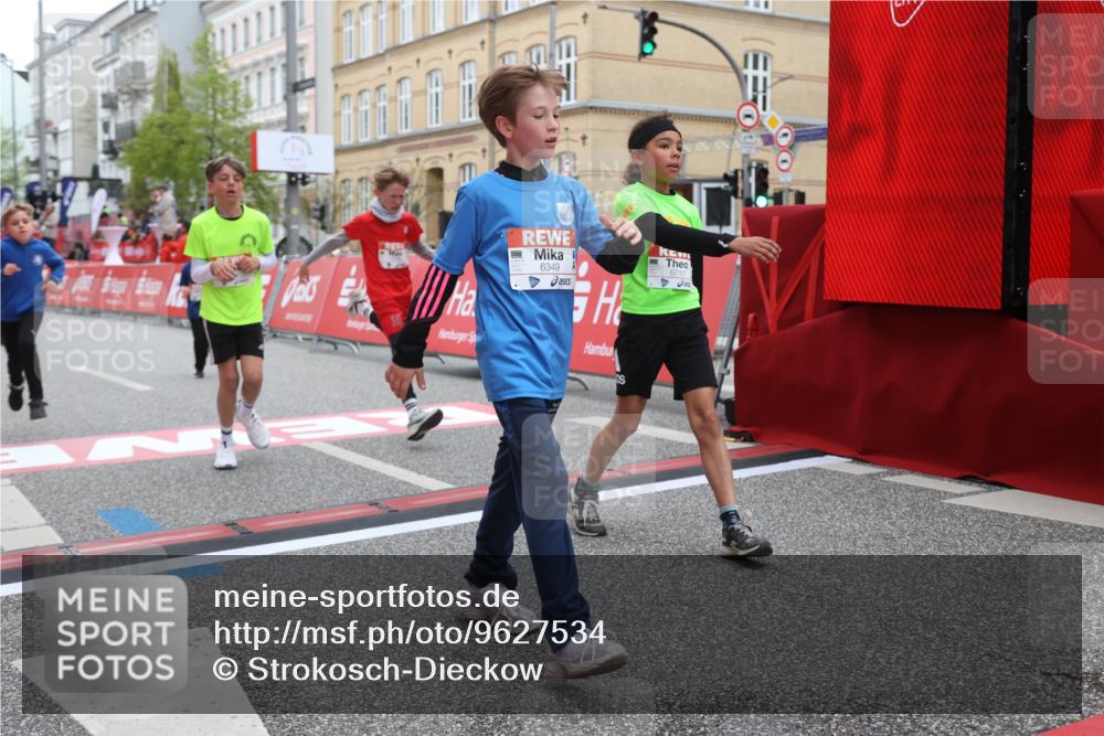 25.04.2026 - Das Zehntel Strokosch-Dieckow http://msf.ph/oto/9627534 25.04.2026 10:50:53 Ziel 5391, 5587, 6059, 6141, 6349, 6414, 6710, 7260, 7688, 7951 meine-sportfotos.de