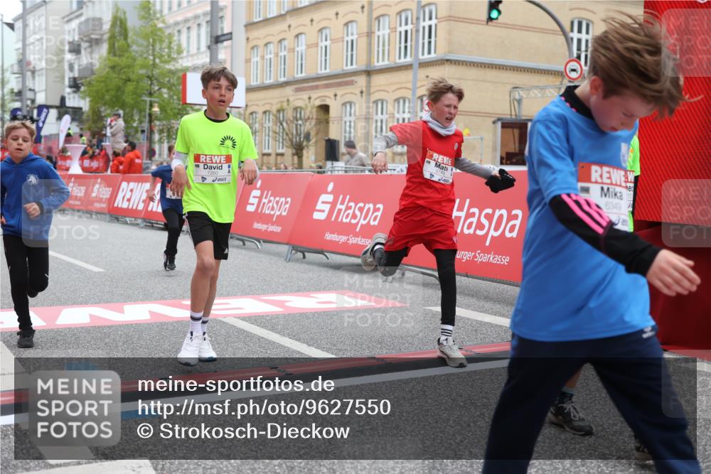 25.04.2026 - Das Zehntel Strokosch-Dieckow http://msf.ph/oto/9627550 25.04.2026 10:50:53 Ziel 5391, 5587, 6059, 6141, 6349, 6414, 6710, 7260, 7688, 7951 meine-sportfotos.de