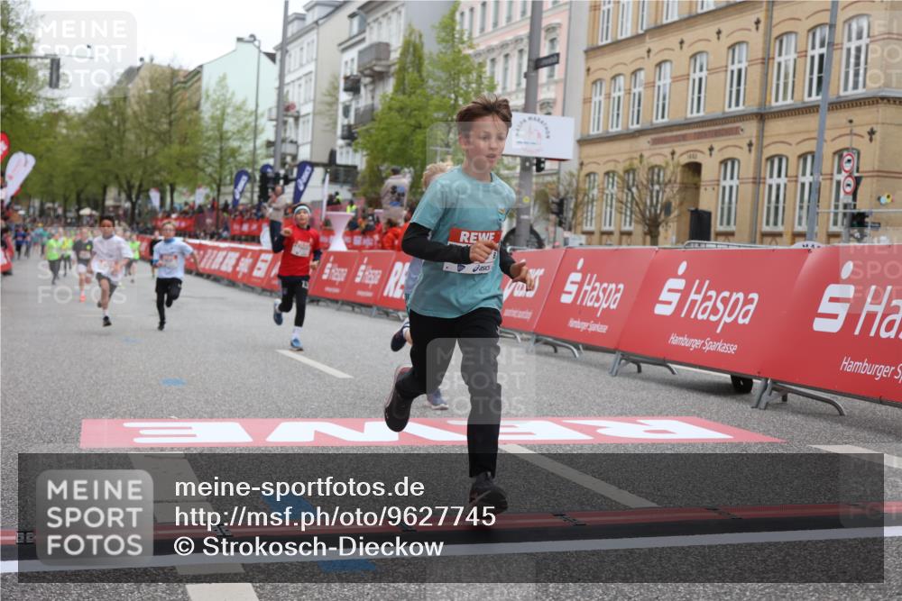 25.04.2026 - Das Zehntel Strokosch-Dieckow http://msf.ph/oto/9627745 25.04.2026 10:51:00 Ziel 5391, 6000, 6066, 6410, 6510, 6533, 6555, 7393, 7501, 7582, 7951 meine-sportfotos.de
