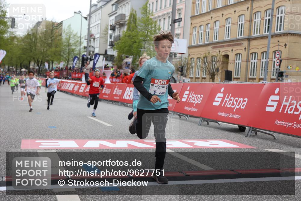 25.04.2026 - Das Zehntel Strokosch-Dieckow http://msf.ph/oto/9627751 25.04.2026 10:51:00 Ziel 5391, 6000, 6066, 6410, 6510, 6533, 6555, 7393, 7501, 7582, 7951 meine-sportfotos.de