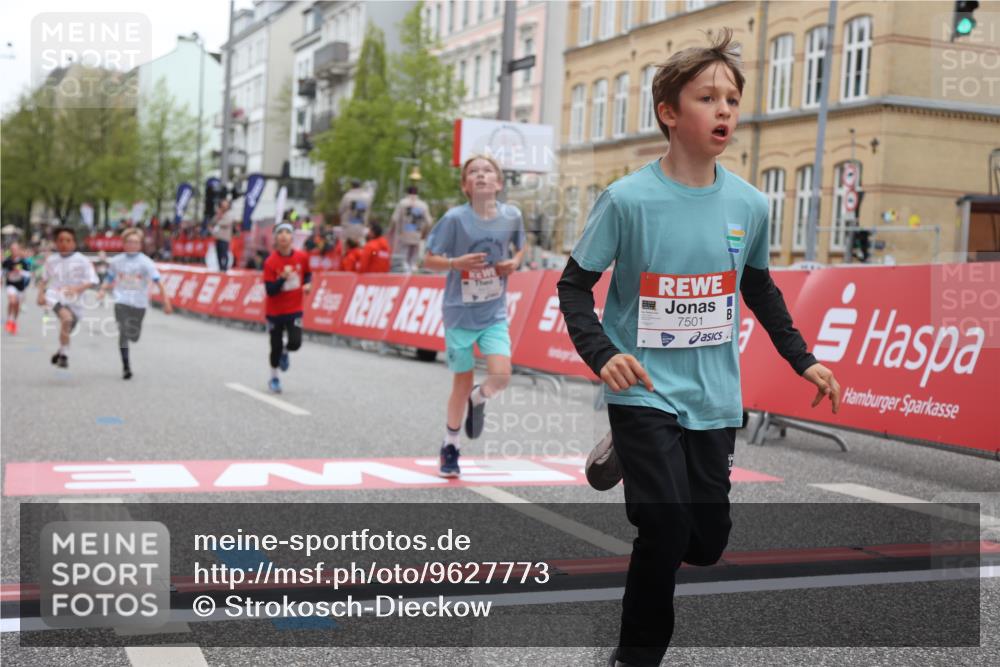 25.04.2026 - Das Zehntel Strokosch-Dieckow http://msf.ph/oto/9627773 25.04.2026 10:51:01 Ziel 6000, 6066, 6119, 6410, 6510, 6525, 6533, 6555, 7393, 7501, 7582, 7951 meine-sportfotos.de