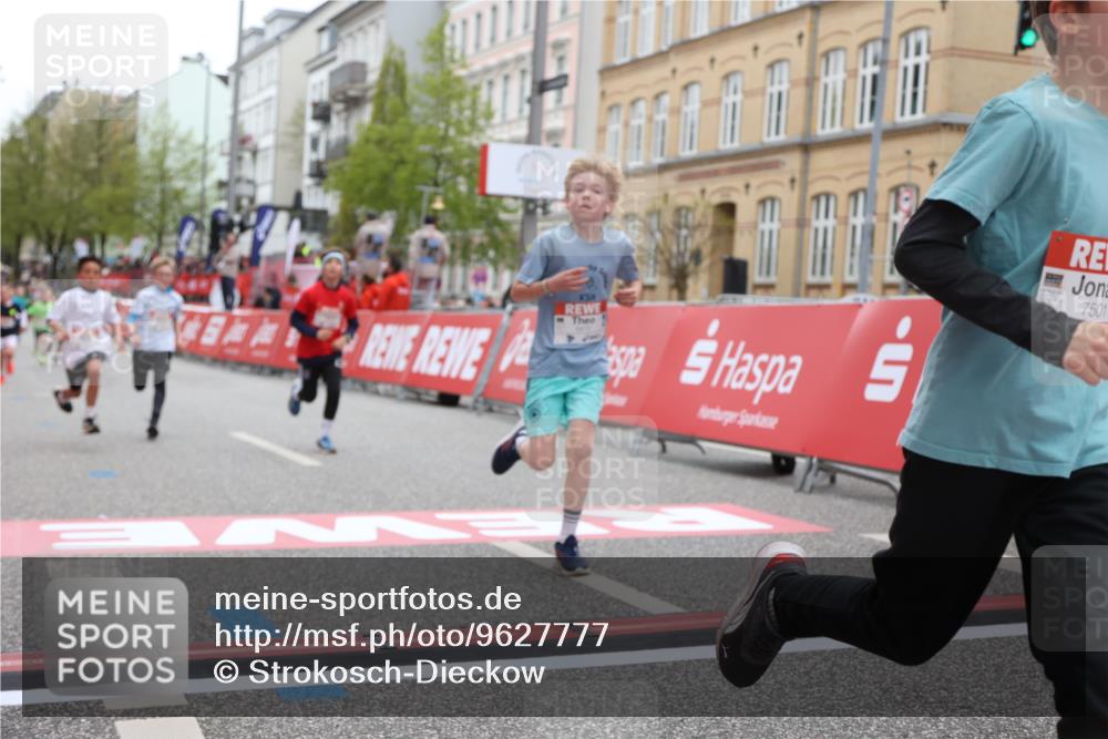 25.04.2026 - Das Zehntel Strokosch-Dieckow http://msf.ph/oto/9627777 25.04.2026 10:51:01 Ziel 6000, 6066, 6119, 6410, 6510, 6525, 6533, 6555, 7393, 7501, 7582, 7951 meine-sportfotos.de