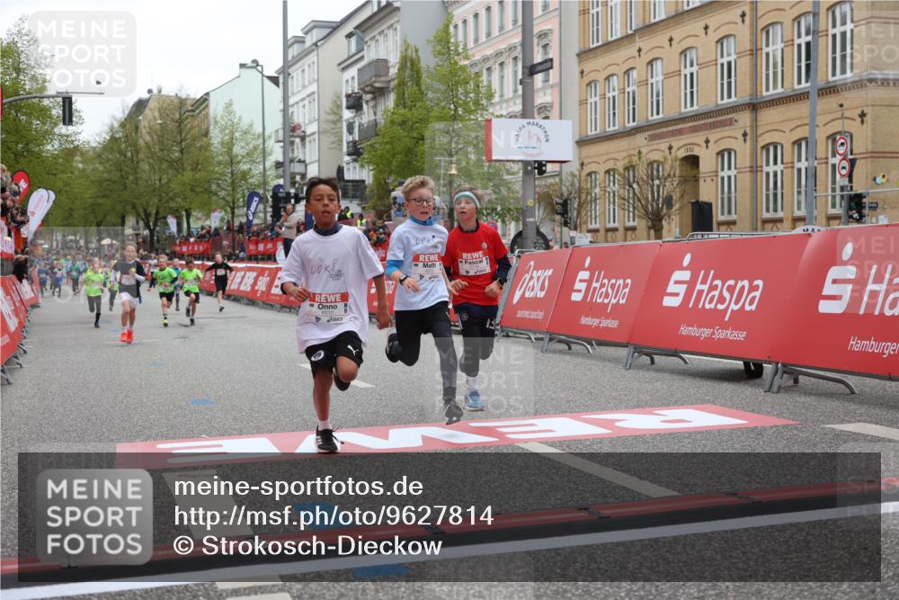 25.04.2026 - Das Zehntel Strokosch-Dieckow http://msf.ph/oto/9627814 25.04.2026 10:51:02 Ziel 6000, 6066, 6119, 6410, 6510, 6525, 6533, 6555, 7393, 7501, 7582 meine-sportfotos.de