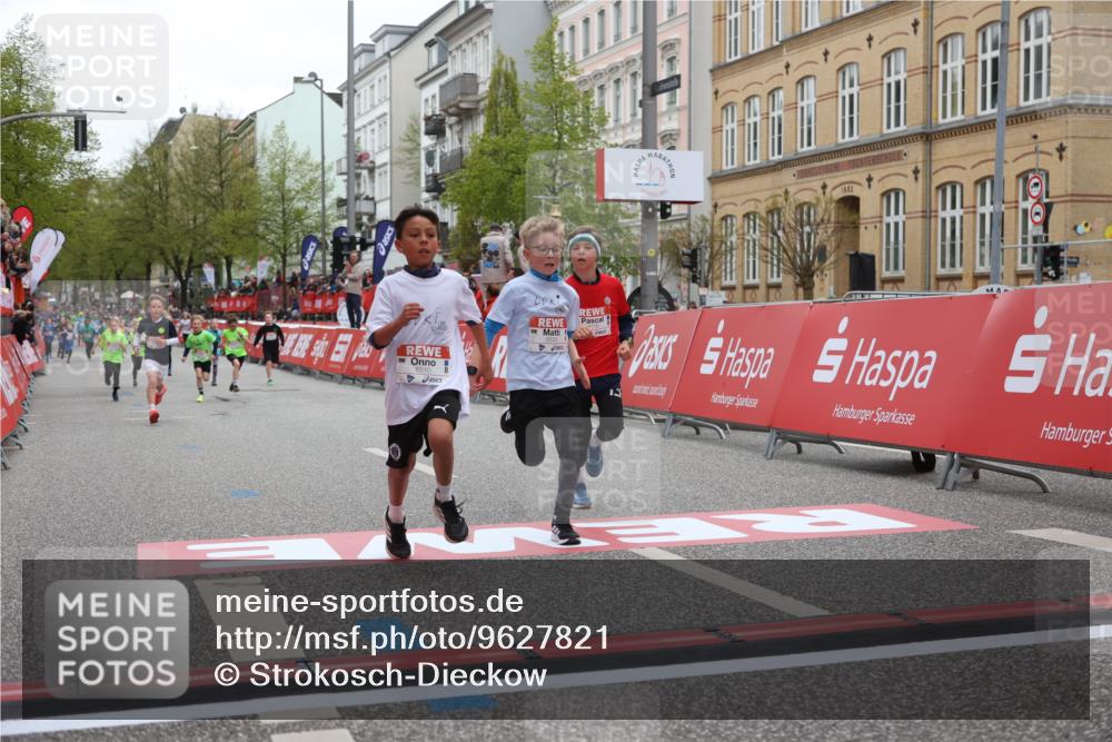 25.04.2026 - Das Zehntel Strokosch-Dieckow http://msf.ph/oto/9627821 25.04.2026 10:51:02 Ziel 6000, 6066, 6119, 6410, 6510, 6525, 6533, 6555, 7393, 7501, 7582 meine-sportfotos.de