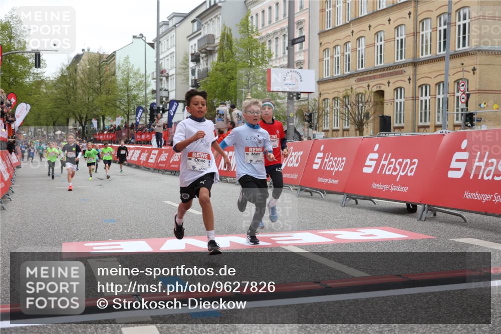 25.04.2026 - Das Zehntel Strokosch-Dieckow http://msf.ph/oto/9627826 25.04.2026 10:51:02 Ziel 6000, 6066, 6119, 6410, 6510, 6525, 6533, 6555, 7393, 7501, 7582 meine-sportfotos.de