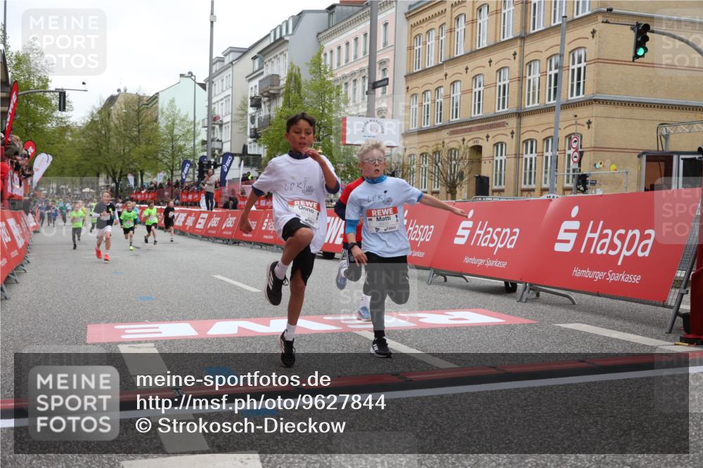 25.04.2026 - Das Zehntel Strokosch-Dieckow http://msf.ph/oto/9627844 25.04.2026 10:51:02 Ziel 6000, 6066, 6119, 6410, 6510, 6525, 6533, 6555, 7393, 7501, 7582 meine-sportfotos.de
