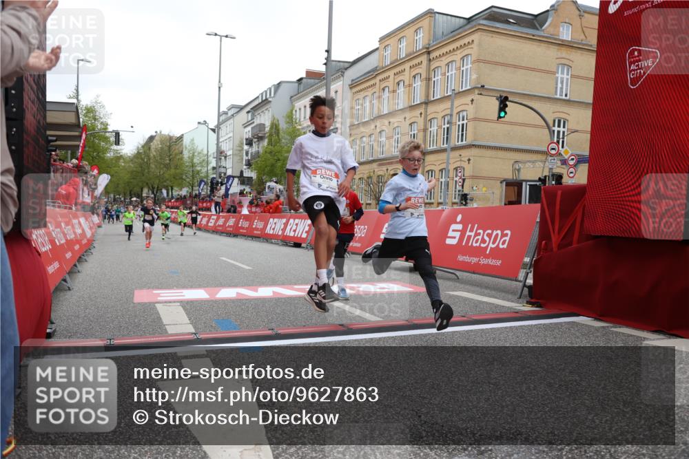 25.04.2026 - Das Zehntel Strokosch-Dieckow http://msf.ph/oto/9627863 25.04.2026 10:51:02 Ziel 6000, 6066, 6119, 6410, 6510, 6525, 6533, 6555, 7393, 7501, 7582 meine-sportfotos.de