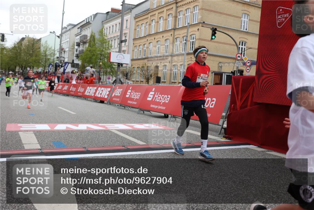 25.04.2026 - Das Zehntel Strokosch-Dieckow http://msf.ph/oto/9627904 25.04.2026 10:51:03 Ziel 6066, 6119, 6410, 6510, 6525, 6533, 6555, 6733, 7393, 7501, 7582 meine-sportfotos.de