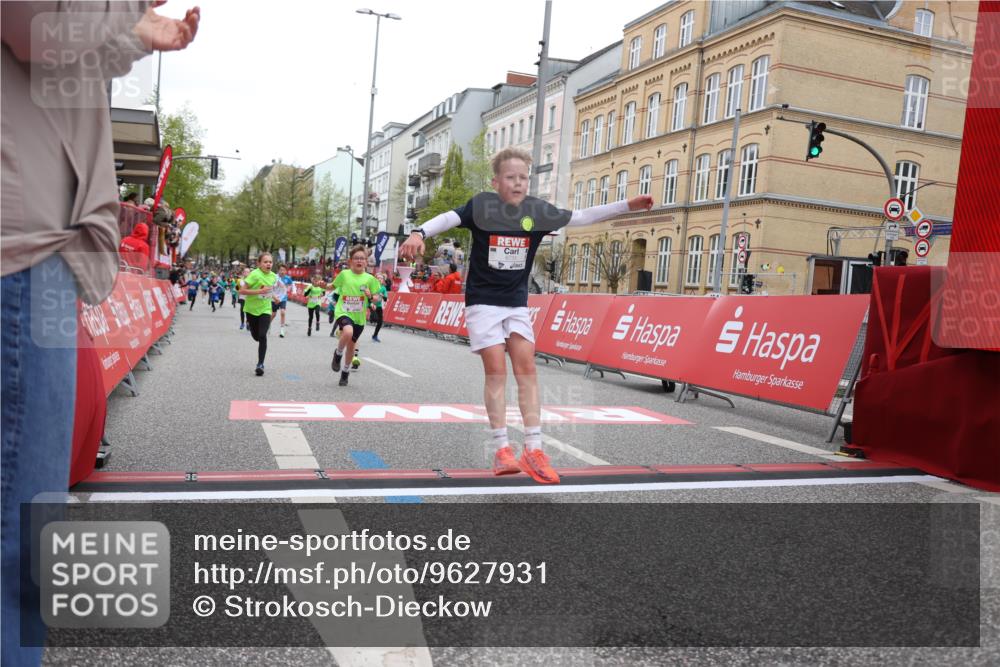 25.04.2026 - Das Zehntel Strokosch-Dieckow http://msf.ph/oto/9627931 25.04.2026 10:51:05 Ziel 5287, 5298, 6119, 6410, 6510, 6525, 6533, 6555, 6733, 7331, 7393, 7501 meine-sportfotos.de