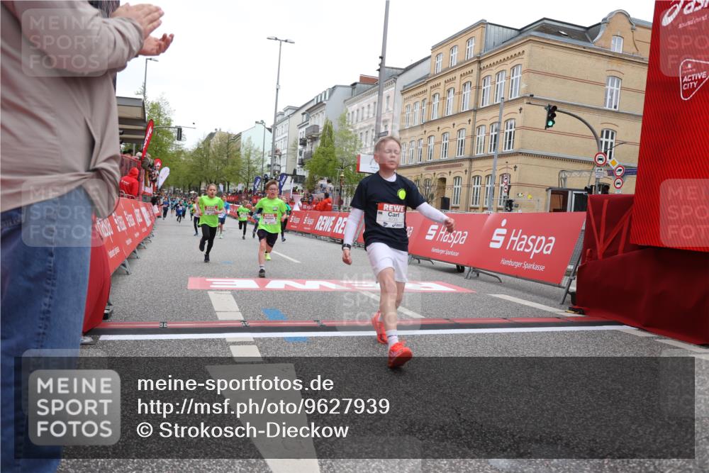 25.04.2026 - Das Zehntel Strokosch-Dieckow http://msf.ph/oto/9627939 25.04.2026 10:51:05 Ziel 5287, 5298, 6119, 6410, 6510, 6525, 6533, 6555, 6733, 7331, 7393, 7501 meine-sportfotos.de