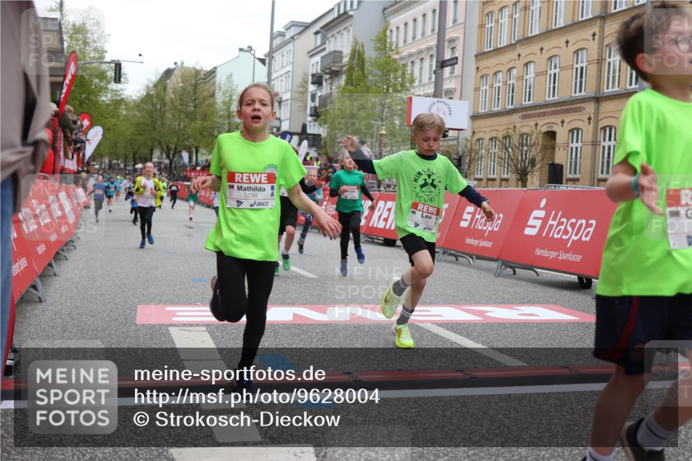 25.04.2026 - Das Zehntel Strokosch-Dieckow http://msf.ph/oto/9628004 25.04.2026 10:51:07 Ziel 5287, 5298, 5482, 5736, 6119, 6410, 6496, 6510, 6525, 6533, 6555, 6733, 7104, 7331, 7393, 7704 meine-sportfotos.de