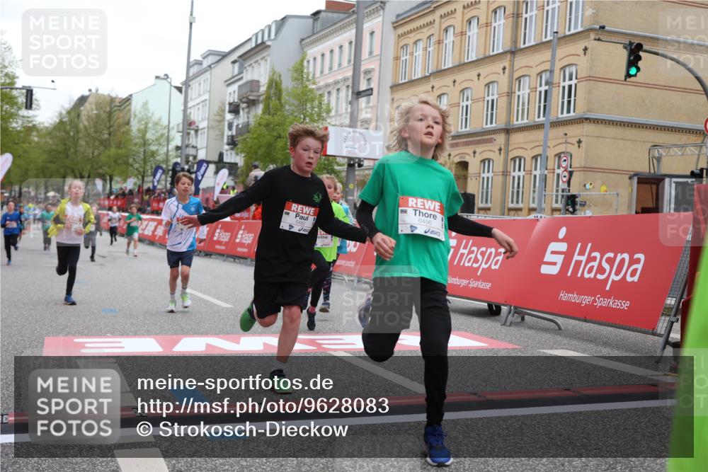25.04.2026 - Das Zehntel Strokosch-Dieckow http://msf.ph/oto/9628083 25.04.2026 10:51:08 Ziel 5036, 5287, 5298, 5482, 5736, 6119, 6496, 6510, 6525, 6533, 6733, 7104, 7331, 7393, 7704 meine-sportfotos.de