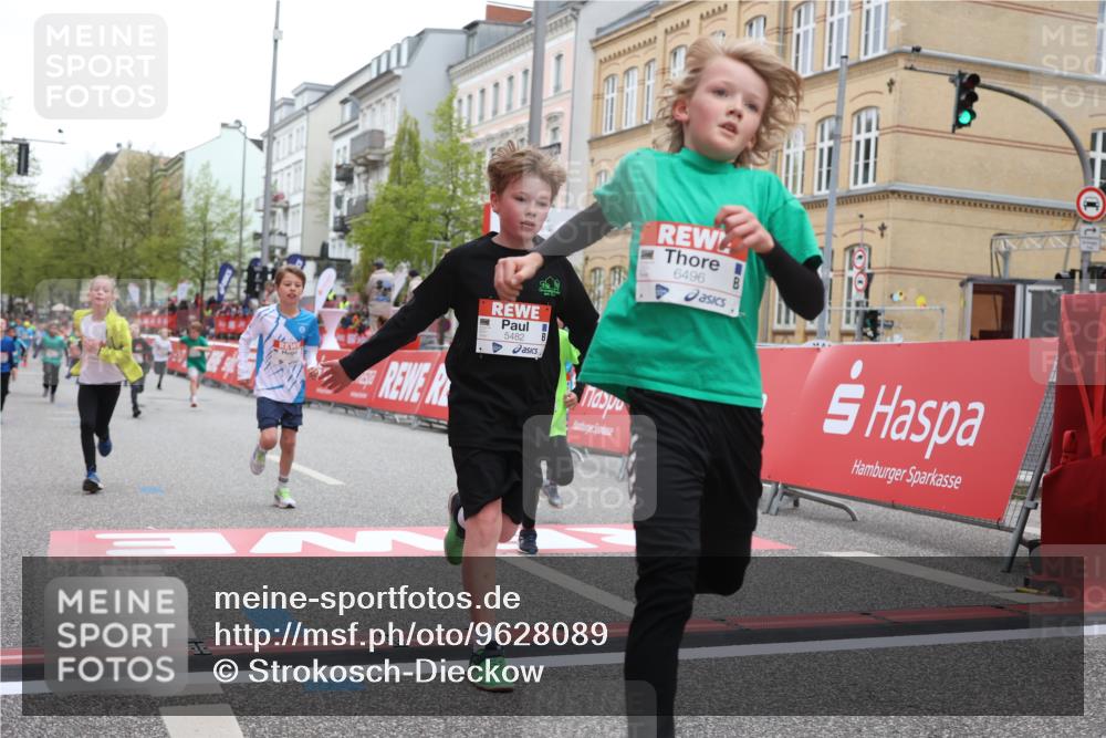 25.04.2026 - Das Zehntel Strokosch-Dieckow http://msf.ph/oto/9628089 25.04.2026 10:51:08 Ziel 5036, 5287, 5298, 5482, 5736, 6119, 6496, 6510, 6525, 6533, 6733, 7104, 7331, 7393, 7704 meine-sportfotos.de