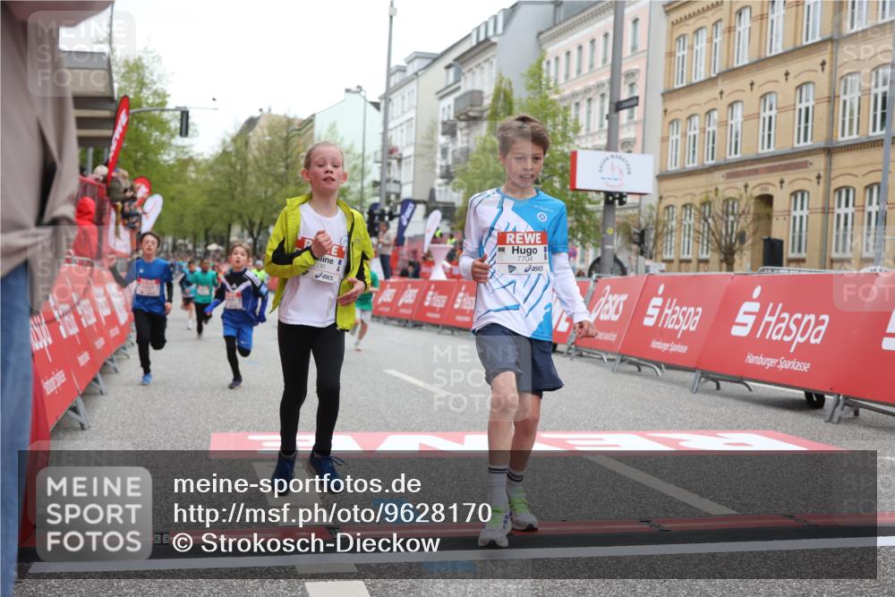 25.04.2026 - Das Zehntel Strokosch-Dieckow http://msf.ph/oto/9628170 25.04.2026 10:51:10 Ziel 5036, 5287, 5298, 5482, 5736, 6496, 6733, 7104, 7198, 7199, 7201, 7331, 7704, 7928 meine-sportfotos.de