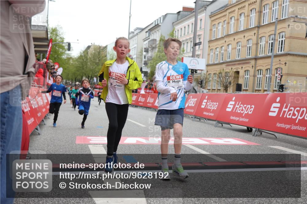 25.04.2026 - Das Zehntel Strokosch-Dieckow http://msf.ph/oto/9628192 25.04.2026 10:51:10 Ziel 5036, 5287, 5298, 5482, 5736, 6496, 6733, 7104, 7198, 7199, 7201, 7331, 7704, 7928 meine-sportfotos.de