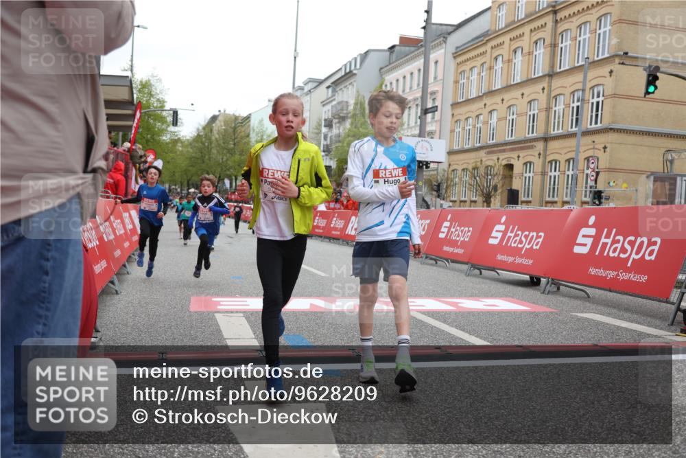 25.04.2026 - Das Zehntel Strokosch-Dieckow http://msf.ph/oto/9628209 25.04.2026 10:51:10 Ziel 5036, 5287, 5298, 5482, 5736, 6496, 6733, 7104, 7198, 7199, 7201, 7331, 7704, 7928 meine-sportfotos.de