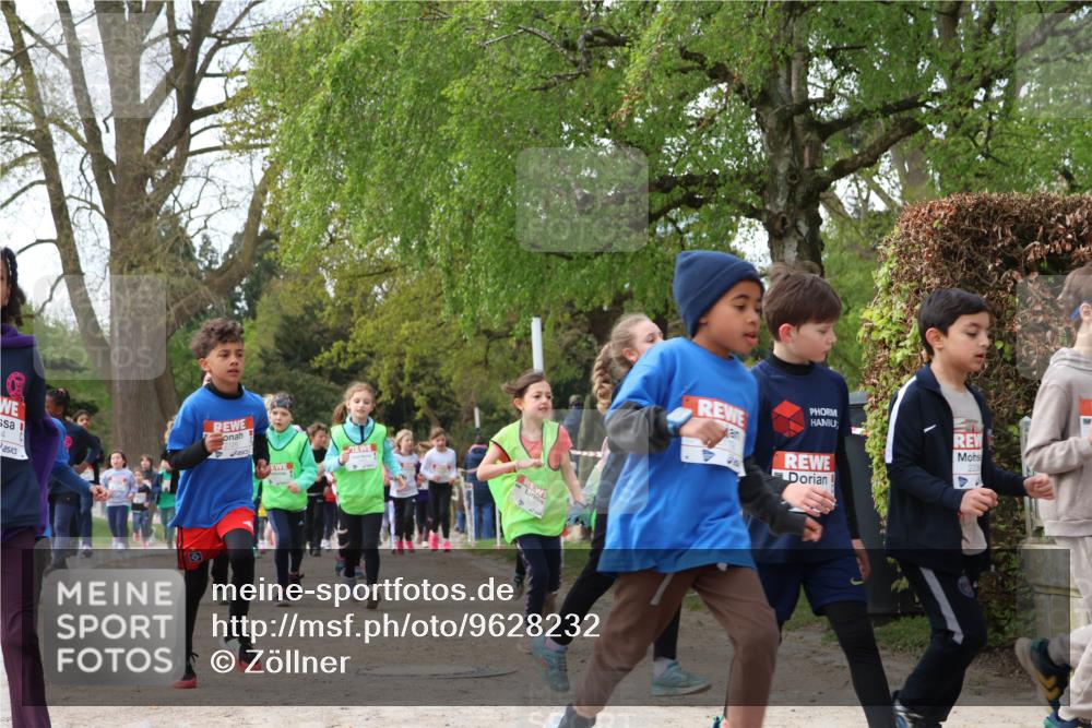 25.04.2026 - Das Zehntel Zöllner http://msf.ph/oto/9628232 25.04.2026 07:46:35 Laufen 14 meine-sportfotos.de