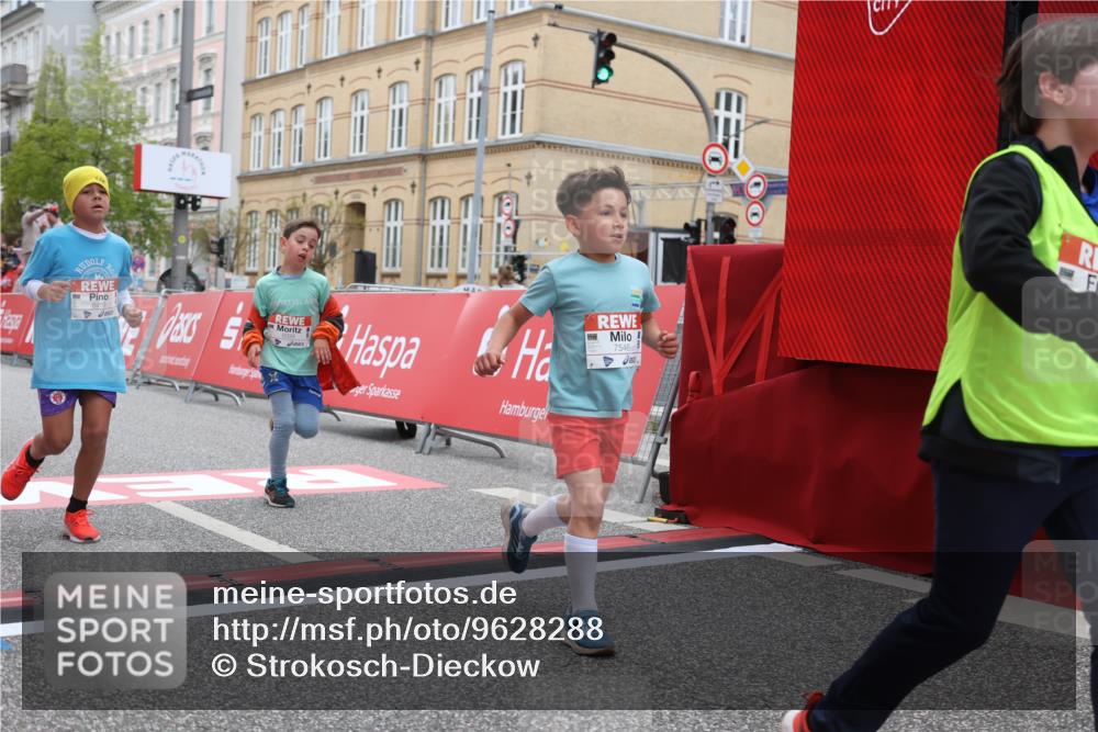 25.04.2026 - Das Zehntel Strokosch-Dieckow http://msf.ph/oto/9628288 25.04.2026 10:51:22 Ziel 5110, 5422, 5457, 5458, 5580, 5885, 6039, 6099, 6717, 6919, 7391, 7546, 7955 meine-sportfotos.de