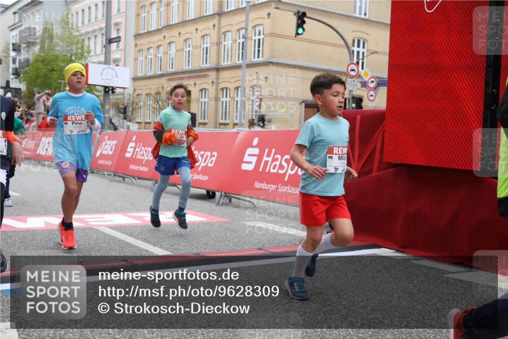 25.04.2026 - Das Zehntel Strokosch-Dieckow http://msf.ph/oto/9628309 25.04.2026 10:51:22 Ziel 5110, 5422, 5457, 5458, 5580, 5885, 6039, 6099, 6717, 6919, 7391, 7546, 7955 meine-sportfotos.de