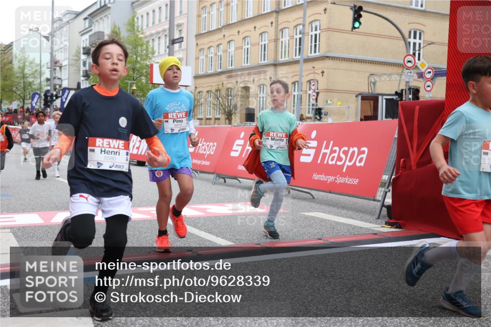 25.04.2026 - Das Zehntel Strokosch-Dieckow http://msf.ph/oto/9628339 25.04.2026 10:51:22 Ziel 5110, 5422, 5457, 5458, 5580, 5885, 6039, 6099, 6717, 6919, 7391, 7546, 7955 meine-sportfotos.de