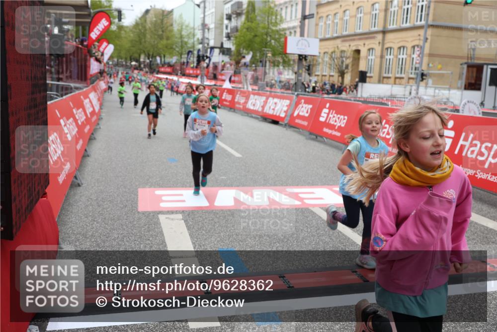 25.04.2026 - Das Zehntel Strokosch-Dieckow http://msf.ph/oto/9628362 25.04.2026 11:08:00 Ziel 5598, 5606, 5651, 6658, 7519, 7571, 7648, 7650 meine-sportfotos.de