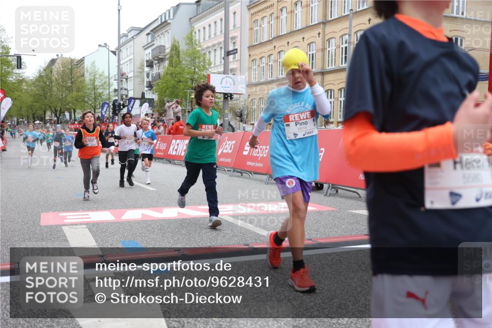 25.04.2026 - Das Zehntel Strokosch-Dieckow http://msf.ph/oto/9628431 25.04.2026 10:51:23 Ziel 5110, 5457, 5481, 5566, 5572, 5580, 5885, 6039, 6099, 6717, 6919, 7391, 7546, 7955, 7968 meine-sportfotos.de