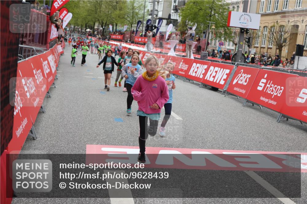 25.04.2026 - Das Zehntel Strokosch-Dieckow http://msf.ph/oto/9628439 25.04.2026 11:07:59 Ziel 5598, 5651, 6658, 7519, 7571, 7648, 7650 meine-sportfotos.de