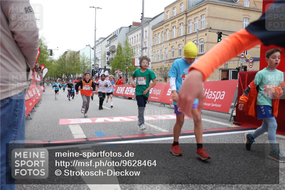 25.04.2026 - Das Zehntel Strokosch-Dieckow http://msf.ph/oto/9628464 25.04.2026 10:51:23 Ziel 5110, 5457, 5481, 5566, 5572, 5580, 5885, 6039, 6099, 6717, 6919, 7391, 7546, 7955, 7968 meine-sportfotos.de
