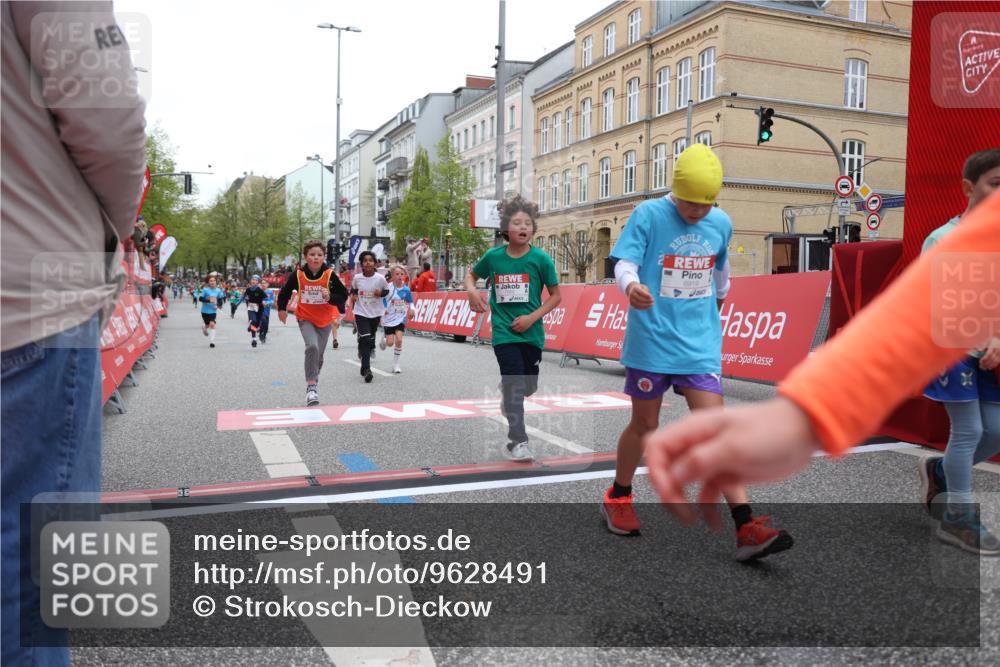 25.04.2026 - Das Zehntel Strokosch-Dieckow http://msf.ph/oto/9628491 25.04.2026 10:51:23 Ziel 5110, 5457, 5481, 5566, 5572, 5580, 5885, 6039, 6099, 6717, 6919, 7391, 7546, 7955, 7968 meine-sportfotos.de