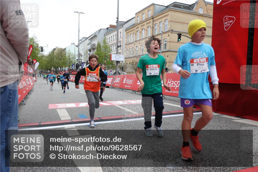 25.04.2026 - Das Zehntel Strokosch-Dieckow http://msf.ph/oto/9628567 25.04.2026 10:51:24 Ziel 5110, 5481, 5566, 5572, 5580, 5885, 6039, 6099, 6910, 6919, 7391, 7546, 7725, 7955, 7968 meine-sportfotos.de