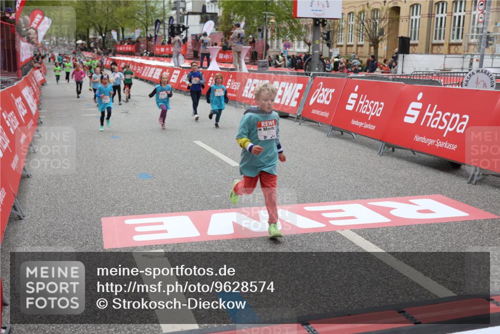 25.04.2026 - Das Zehntel Strokosch-Dieckow http://msf.ph/oto/9628574 25.04.2026 11:07:54 Ziel 5602, 6288, 6292, 6925, 6962, 7002, 7563, 7571, 7572, 7651, 7661 meine-sportfotos.de