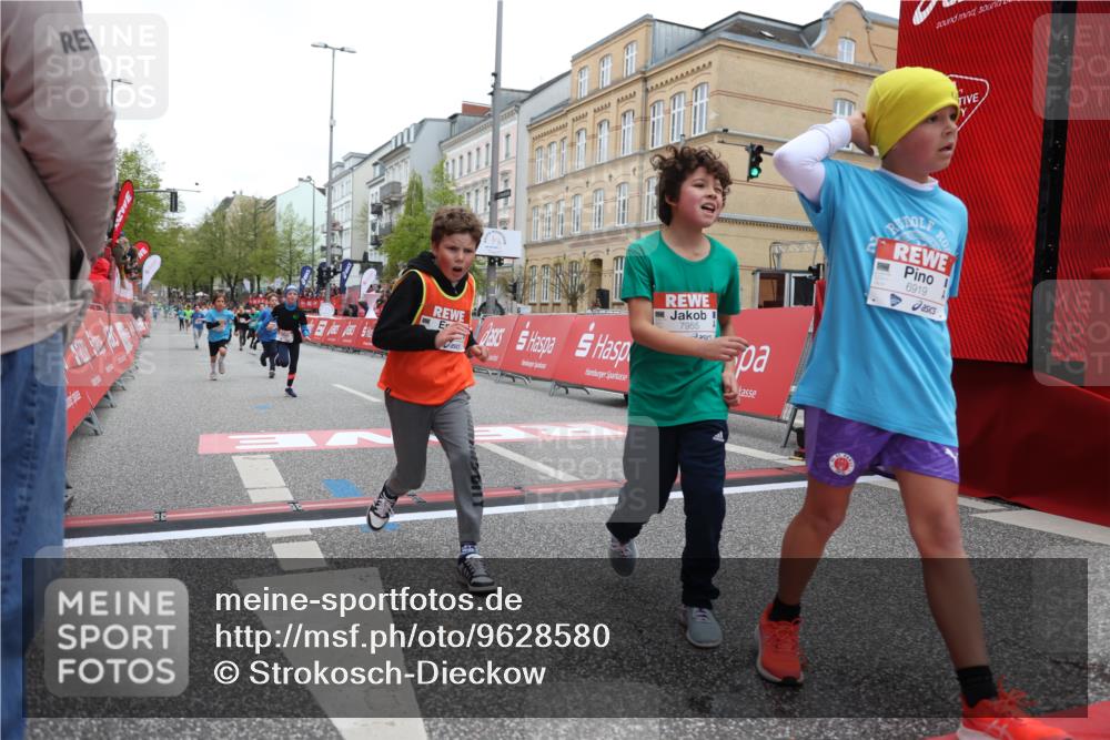 25.04.2026 - Das Zehntel Strokosch-Dieckow http://msf.ph/oto/9628580 25.04.2026 10:51:24 Ziel 5110, 5481, 5566, 5572, 5580, 5885, 6039, 6099, 6910, 6919, 7391, 7546, 7725, 7955, 7968 meine-sportfotos.de