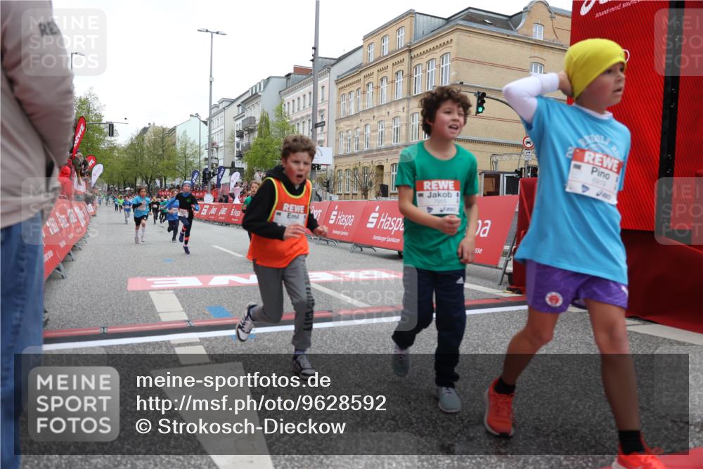 25.04.2026 - Das Zehntel Strokosch-Dieckow http://msf.ph/oto/9628592 25.04.2026 10:51:24 Ziel 5110, 5481, 5566, 5572, 5580, 5885, 6039, 6099, 6910, 6919, 7391, 7546, 7725, 7955, 7968 meine-sportfotos.de