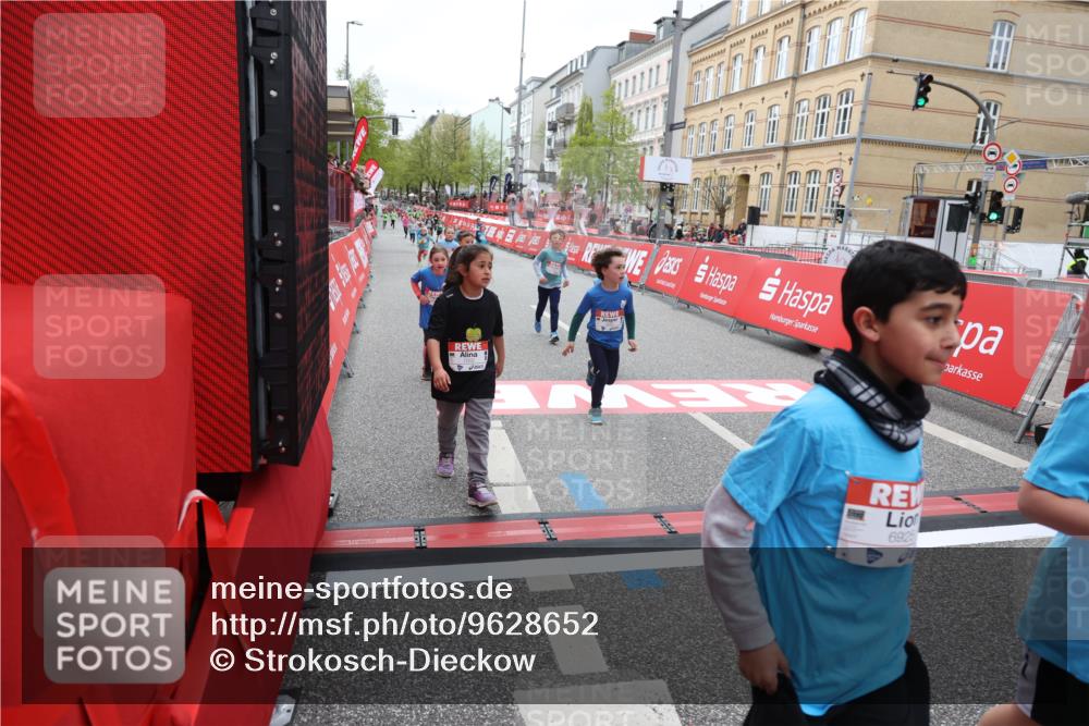 25.04.2026 - Das Zehntel Strokosch-Dieckow http://msf.ph/oto/9628652 25.04.2026 11:07:50 Ziel 5461, 5602, 6288, 6292, 6925, 6962, 6990, 7002, 7563, 7569, 7572, 7651, 7661, 7788, 8001 meine-sportfotos.de