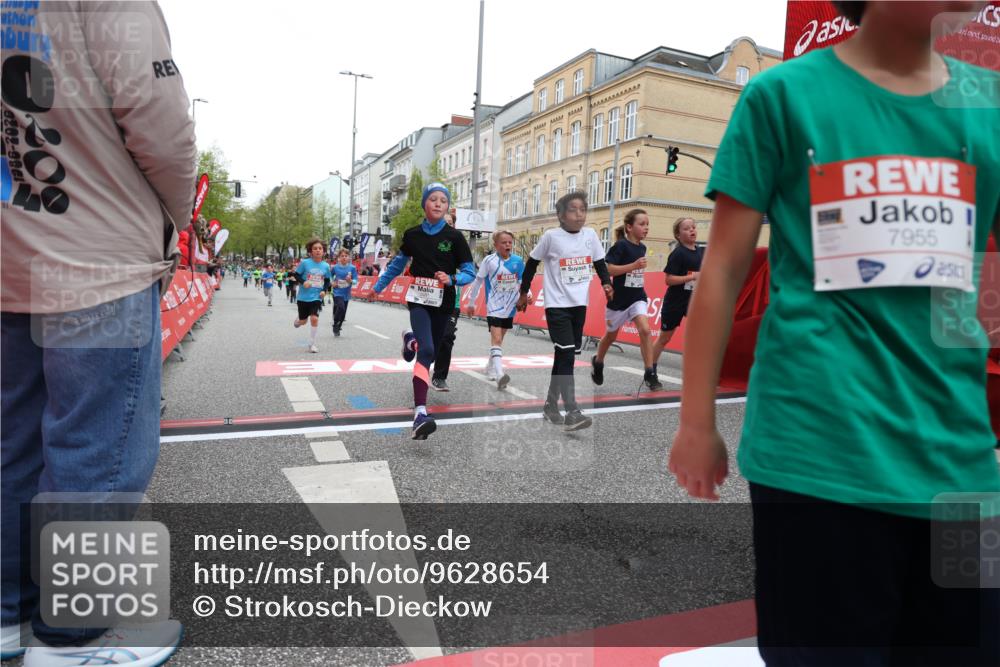 25.04.2026 - Das Zehntel Strokosch-Dieckow http://msf.ph/oto/9628654 25.04.2026 10:51:26 Ziel 5110, 5481, 5566, 5572, 5580, 6039, 6336, 6910, 6919, 7337, 7391, 7546, 7725, 7955, 7968 meine-sportfotos.de