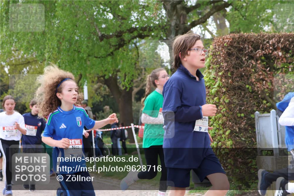 25.04.2026 - Das Zehntel Zöllner http://msf.ph/oto/9628716 25.04.2026 11:41:40 Laufen 10371, 1092 meine-sportfotos.de